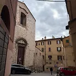 Charming With Brick Vaulted Ceilings Apartman Perugia
